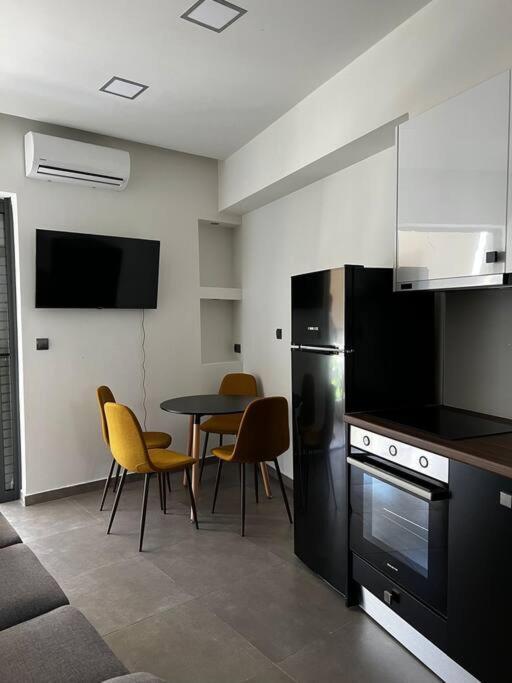 Faronita - Luxury Apt In The Heart Of กาลามาตา ภายนอก รูปภาพ
